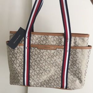 TOMMY HILFIGER PURSE / TOTE BAG